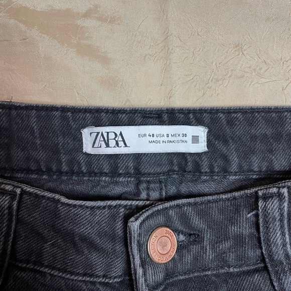 Zara jeans - Picture 2 of 2